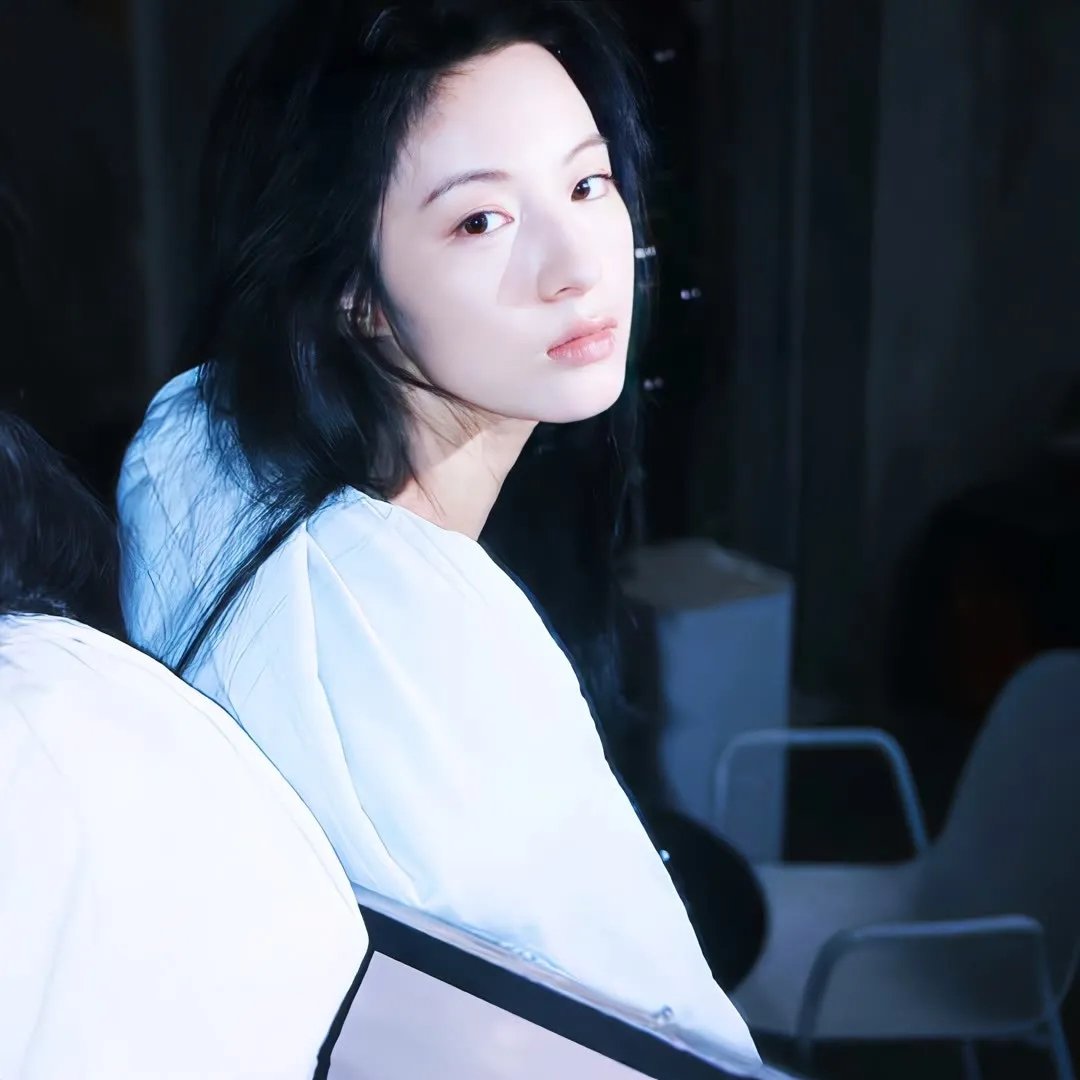忧郁小妇人